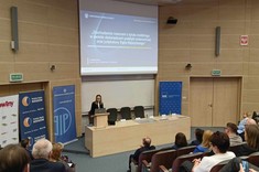dr Beata Bury, Sędzia Sądu Okręgowego w Rzeszowie przemawia na konferencji
